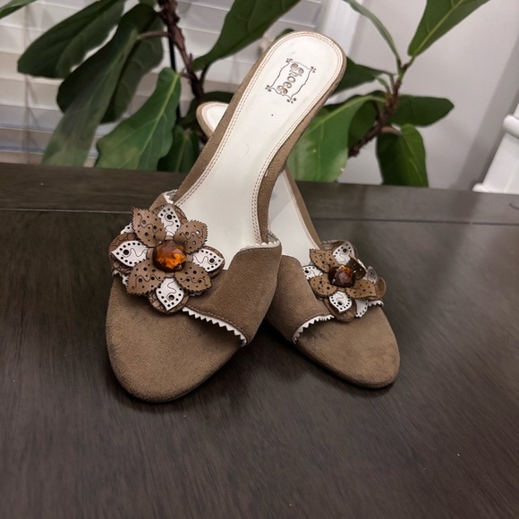 Talbots Shoes - Y2K Sandals  GENUINE LEATHER UPPER